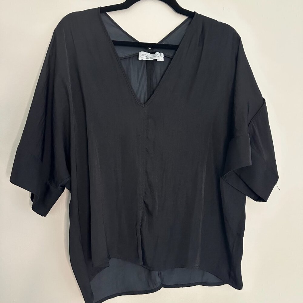 Feel The Piece Terre Jacobs Silky Relaxed V Neck Top Minimalist Chic - Small